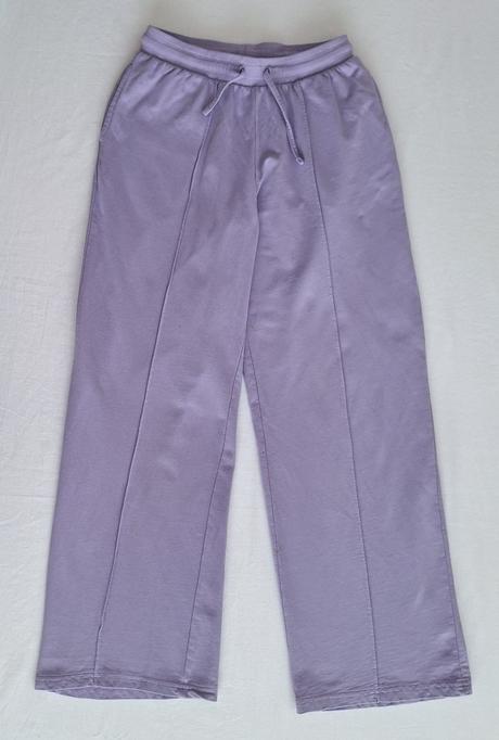 Nohavice fialkové, 158