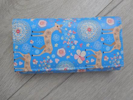 Peňaženka 18 x 10 cm, hrubka-3,5 cm,, 