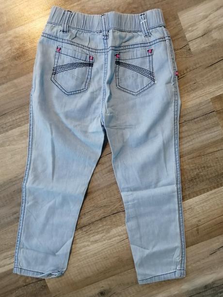 Ľahké nohavice, 98