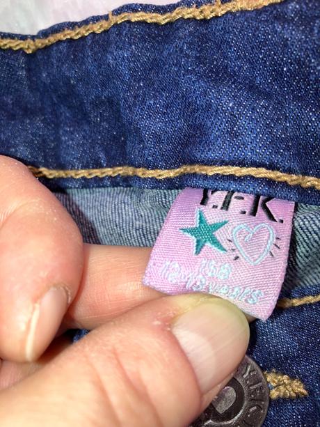 Modré  obtiahnuté rifle, 158