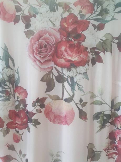 Elegantné šaty-nové, nenosené, 50