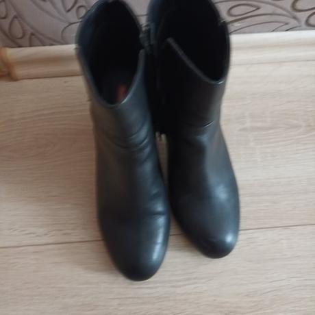 Členkove cizmy, baťa,38