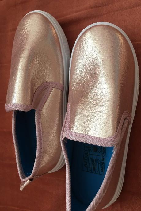 Trblietavé coolové tenisky, 30