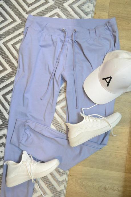 Bavlnené letnejšie tepláky s patentom m/xl, m