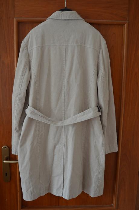 Menčestrový kabát, items,42