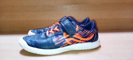 Chlapčenské tenisky, 32