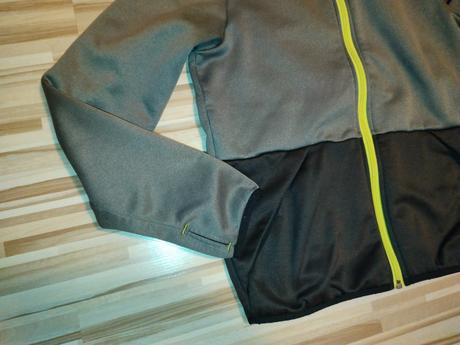 Kvalitná mikina, quechua,152