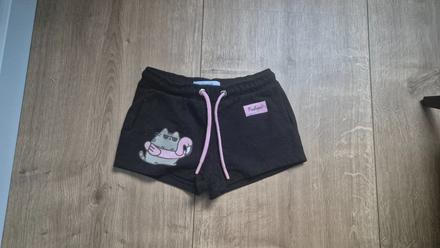 Kratke gate, reserved,104