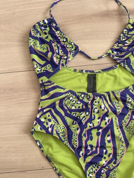 Jednodielne plavky trendyol, 34