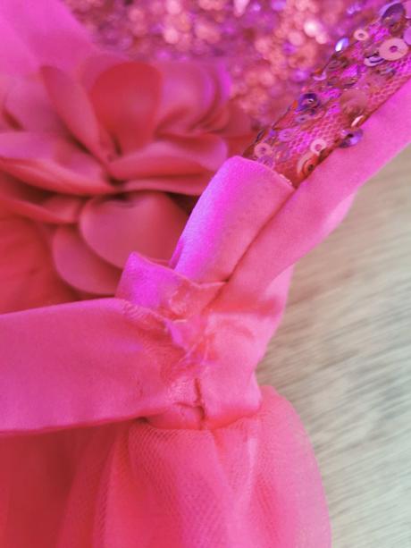 Šaty na svadbu, 128