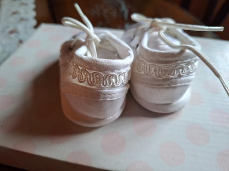 Saténové papučky, <17