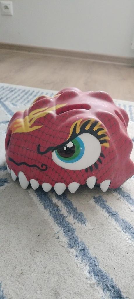 Prilba dinosaurus, s