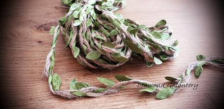 Ozdobná stuha s jutovým základom lístky - béžovo, 