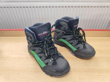 Turistické topánky v. 35, 35