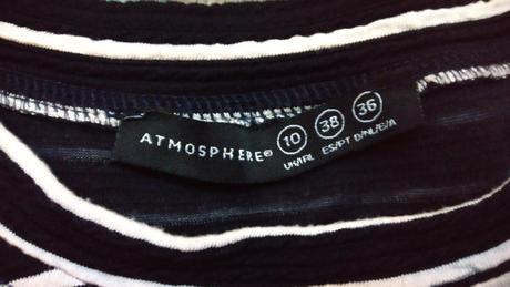 Pásikavé šaty, atmosphere,38