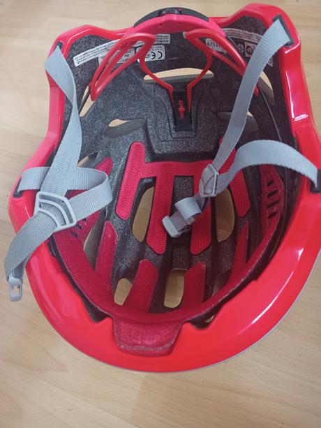 Cyklisticka prilba 4forty, l