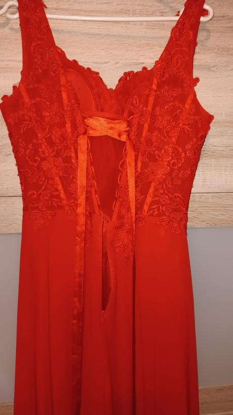 Spoločenské šaty, 40