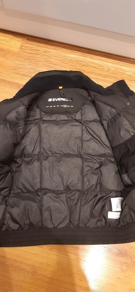 Zimna bunda everest, 152