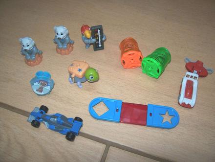 Hračky z kindervajíčok,