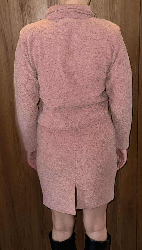 Teplejsi kostým suknovy, outfit,s