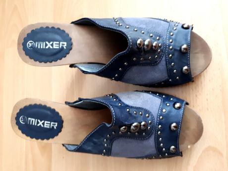 Modré  dreváky, mixer,36