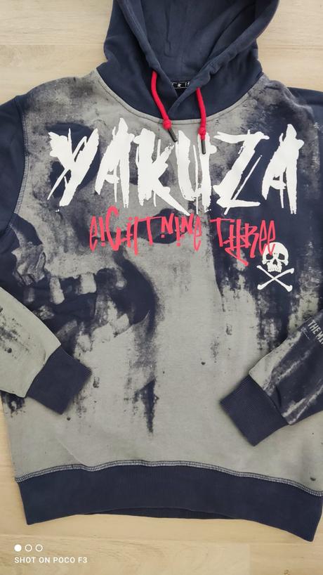 Mikina yakuza 7, l