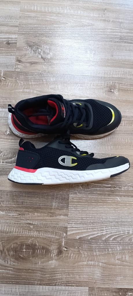 Tenisky, champion,35