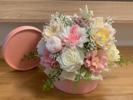 Mydlova kytica gratulačná, 