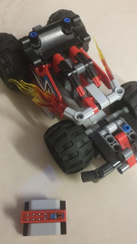 Lego technic 42073  - červená bugina  top stav, 