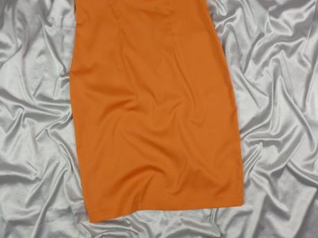 Kvalitné elegantné šaty, 40