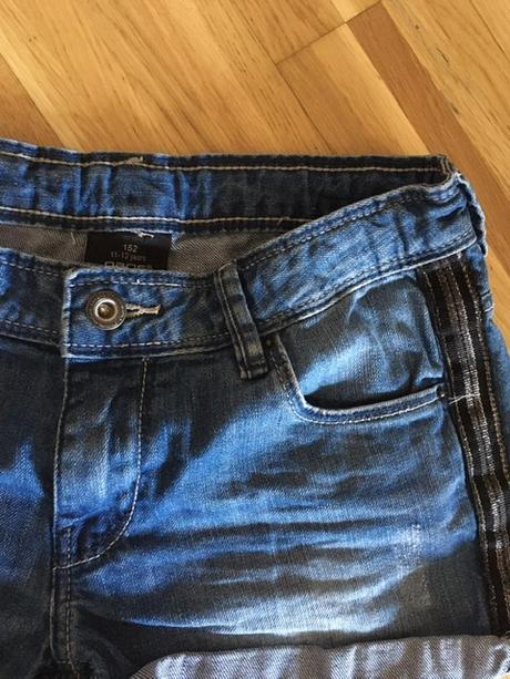 Takmer nové krátke nohavice kúpené v rakúsku, nose, 134