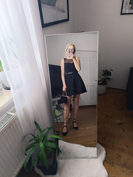 Čierne krátke spoločenské šaty, m