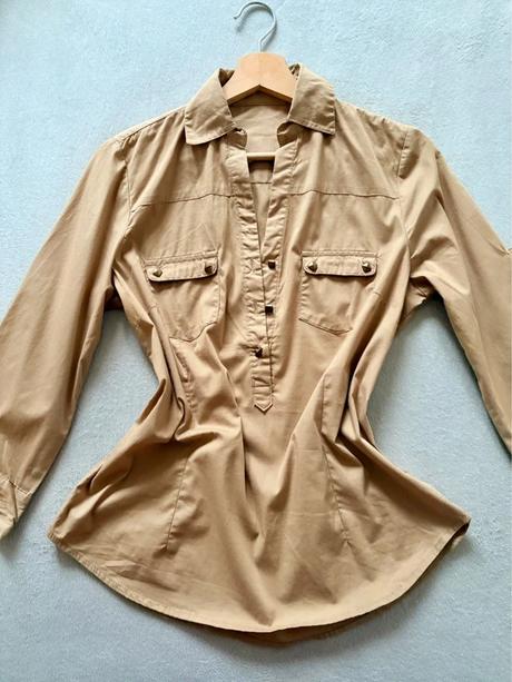 Dámska béžová košeľa, s