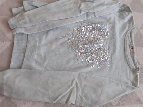 Bledomodry dievcensky pulover so srdieckom, h&m,128