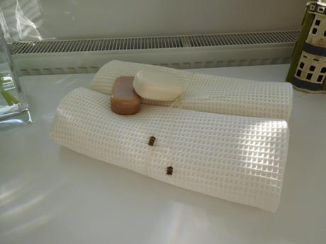 Vaflová bavlna - uteráky-140 x 70 cm, nové, 