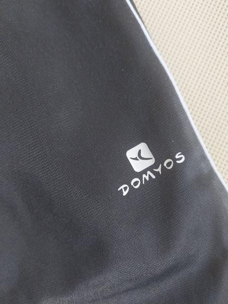 Kratasy, domyos,140