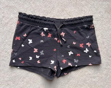 Šortky na šnúrky v páse teplákovinové, h&m,116