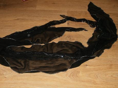 Balíček šatiek + malinká kabelka,