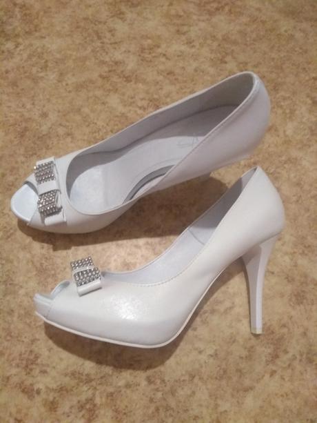 Poltopánky kožené nové, 40