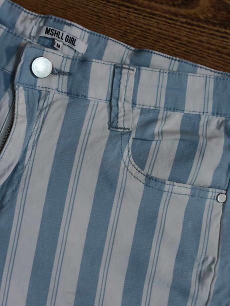 Šortky biele s pásikami (elastické ), m