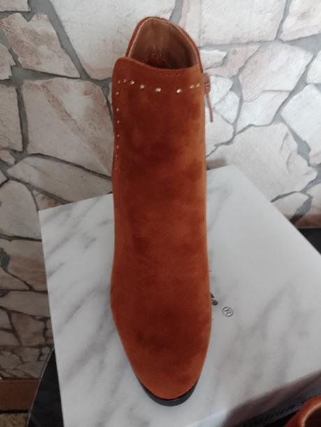 Kotníkové topánky, 37