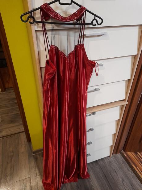 Šaty s bolerkou, 40