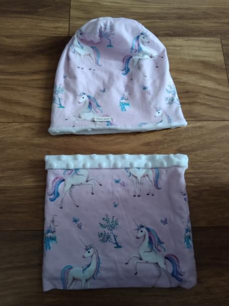 Čiapka a nákrčník, 