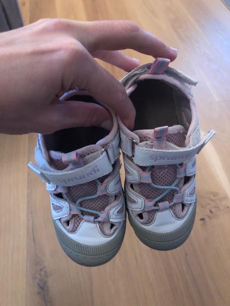 Sportove sandale, sprandi,30