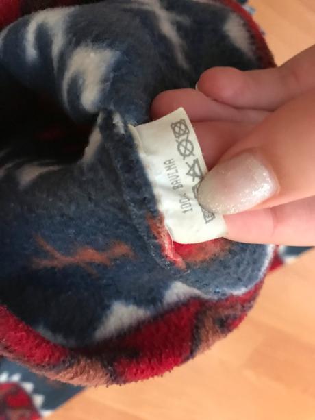 Zimná čiapka a šál,