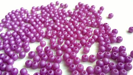 Korálky akrylové 4 mm, 