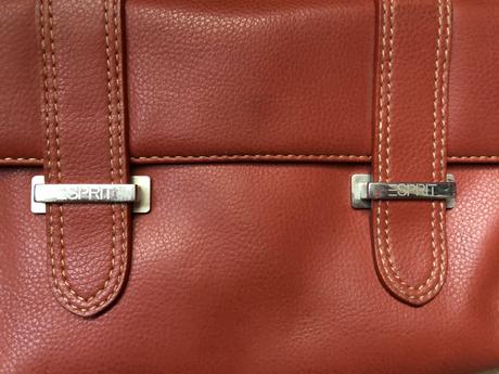 Esprit kabelka, esprit