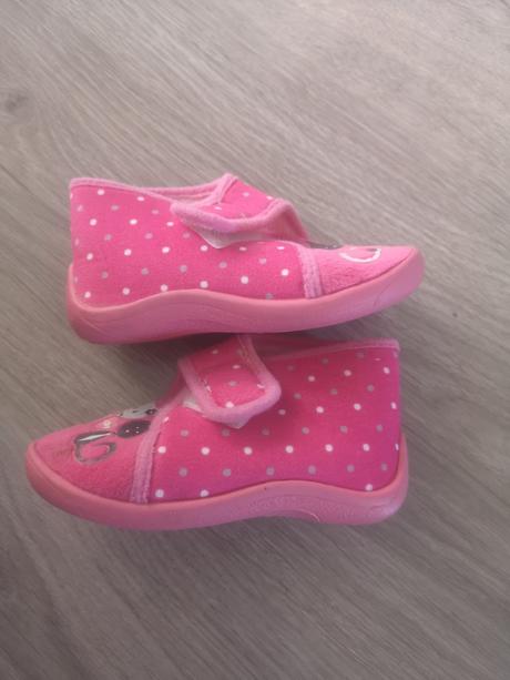 Dievčenské papučky č. 22, 22