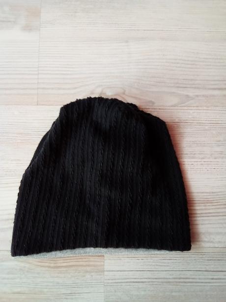 Čiapka na jeseň, 104