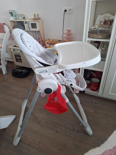 Detská stolička na krmenie, 